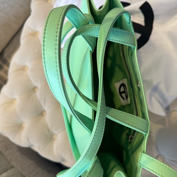 Telfar Women's Green Tote Bag - Picture 2 of 4